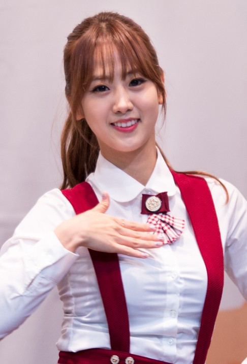 2014년 10월 서대문 청소년 축제에서 촬영된 가수 강혜연